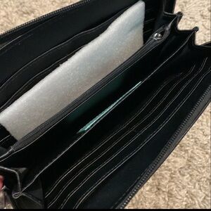 🩵 Black Carryall Wallet